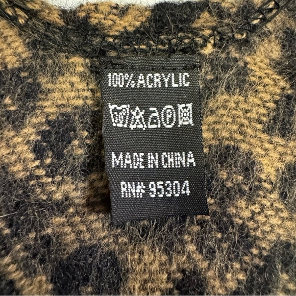 Black and Brown Animal Print Ruana Wrap Shawl Cape Jacket Outerwear One Size - Picture 3 of 9